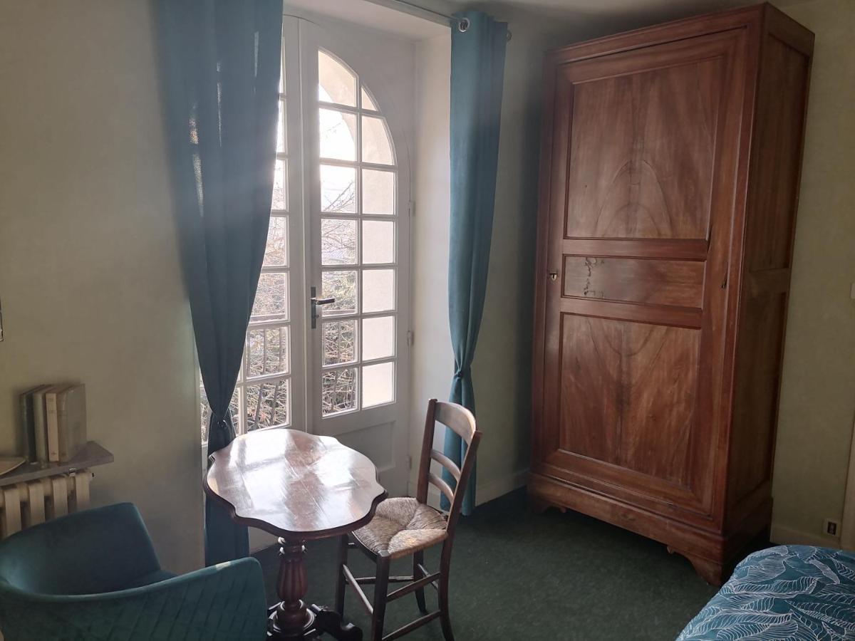 Chambre D Hote De La Paix La Rochefoucauld Exterior foto
